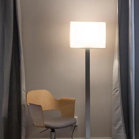 Spacious & Cozy Downtown With Balcony Apartamento